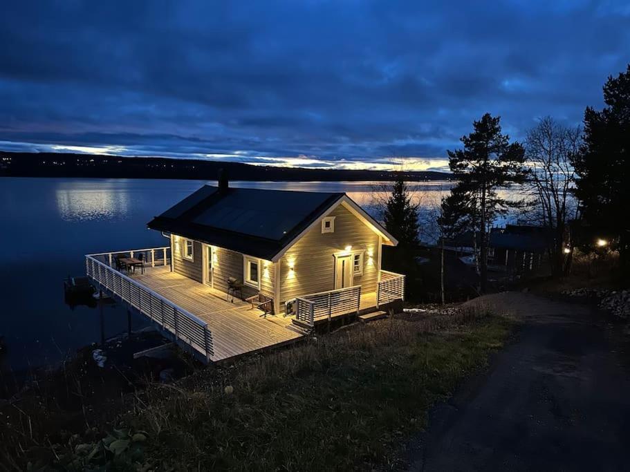 Lake House By Storsjoen Ostersund Bagian luar foto